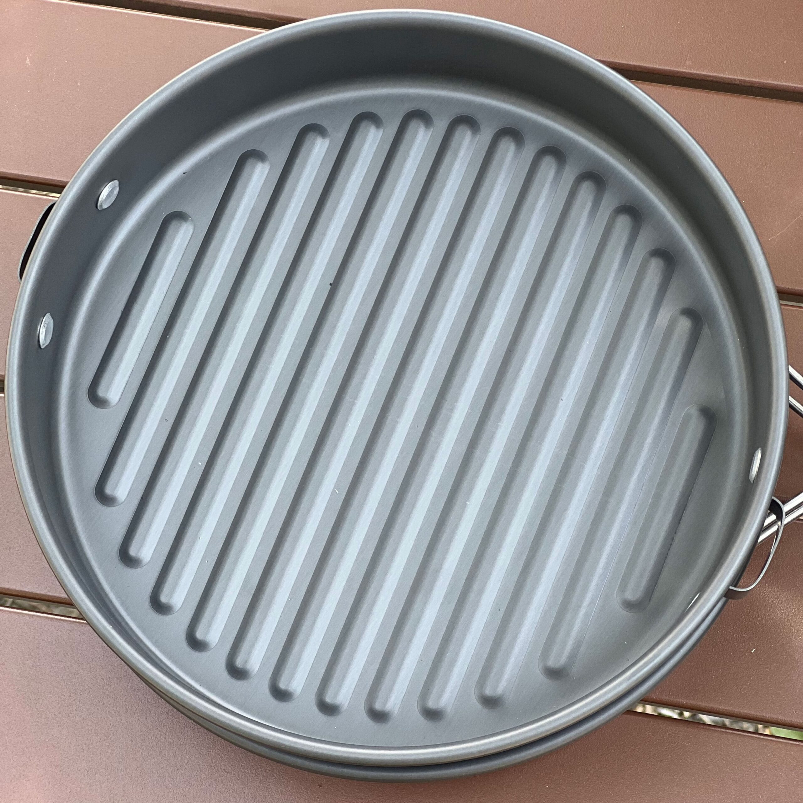 ست ظروف کوهنوردی 4تا 6 نفره Berg مدل B-801